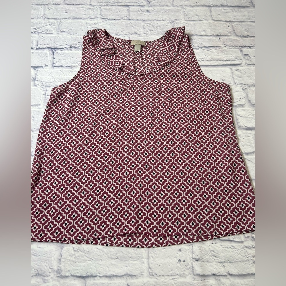 LOFT Burgundy/White/Black Patterned Sleeveless Top. Layer w/blazer or cardigan!